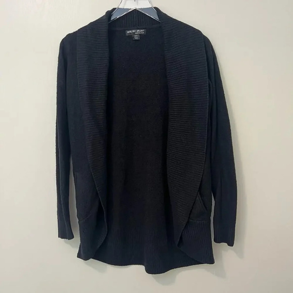 BAREFOOT DREAMS CozyChic Lite Circle Shawl Cardigan in Black - Picture 3 of 9